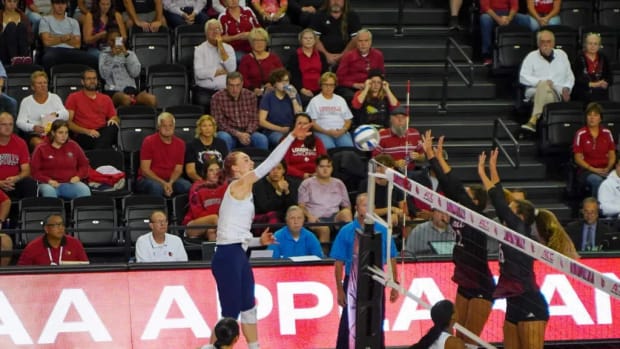 Georgia Tech Volleyball vs Louisvilee